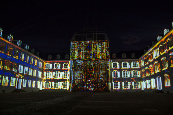 Geisterschloss, Rotationen 2015 - Foto François Schwamborn