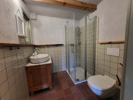 Bad mit Dusche