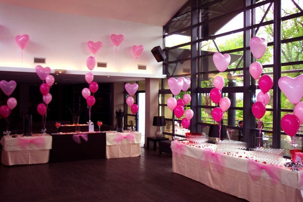 Décoration de ballons coeurs roses