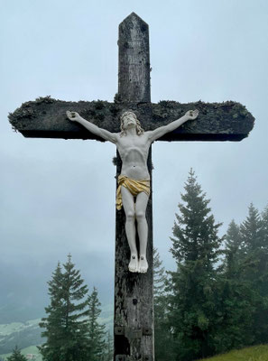 Kirchwand Gipfelkreuz