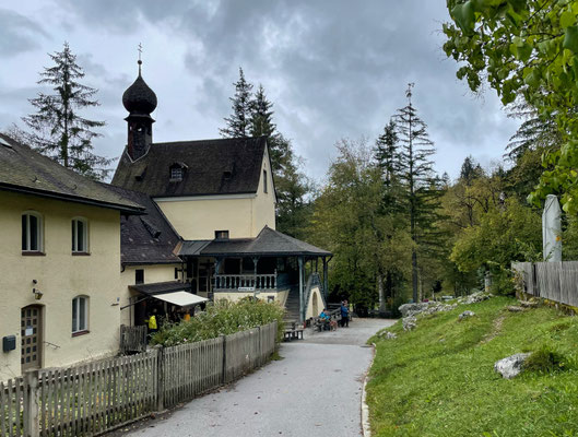 Blick zurück zur Wallfahrtskirche Birkenstein