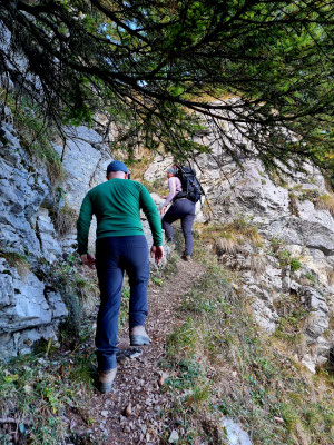 Auf dem Weg zur Kirchwand