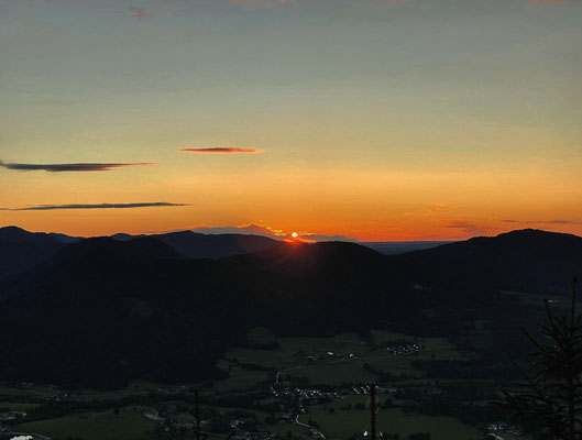 Sonnenuntergang an der Kapelle am Feuerhörndl an der Kesselalm