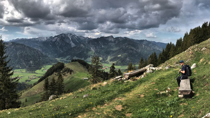 Kurze Rast oberhalb der Spitzing-Alm