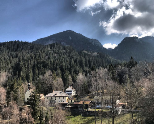 Blick auf die Wallfahrtskirche Birkenstein