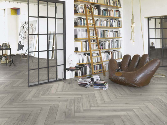 E04 Royal Forest Grey 8.0