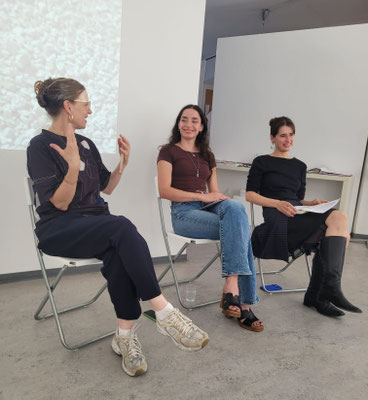 Prof. Susanne Kriemann, Flora Güldenpfennig, Klara Beck, Foto: Karin Gerlach