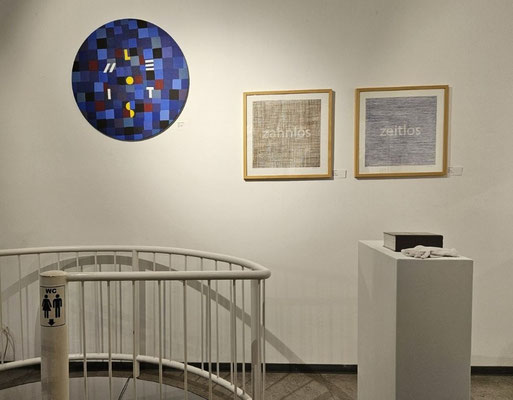 Zeit.Los, Blick in die Ausstellung des Fachbereichs Bildende Kunst, GEDOK-Galerie