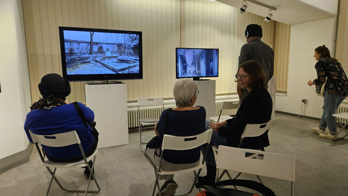 I am Right Here: Marzieh Golestaneh, Chador, Video, Foto: Anna Maria Letsch 