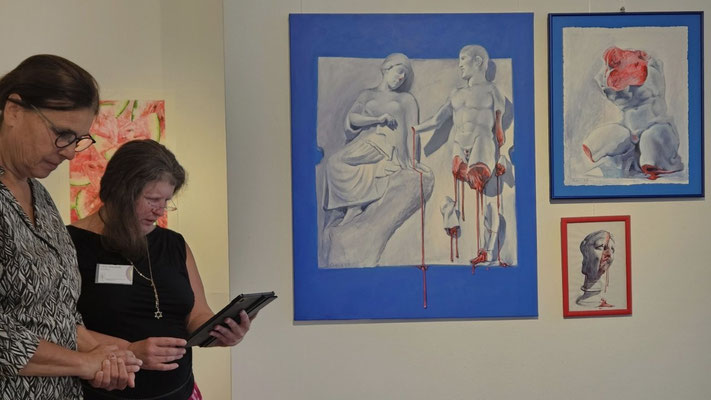 Vernissage „Asymmetrie“, Werke des Kunstcamps, li: Verena Denry, Olena Yemchenko: Asymmetrie 1, 2, 3, Foto: Anna Maria Letsch