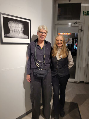 ABOUT. Werkschau Fachbereich Fotografie und Medienkunst, Vernissage, Ulli Wicke und Sabine Schäfer