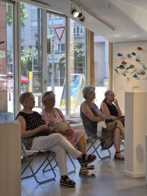 „Schwebend! Leicht!“ Musikalische Performance, Publikum, Foto: Rose Schrade
