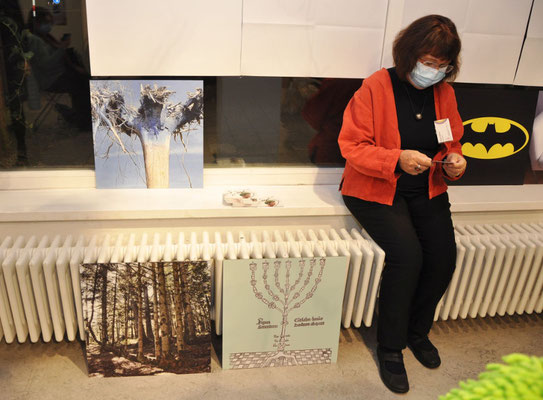 Die Künstlerinnen in der Ausstellung: Jutta Hieret, Foto: Anna Maria Letsch
