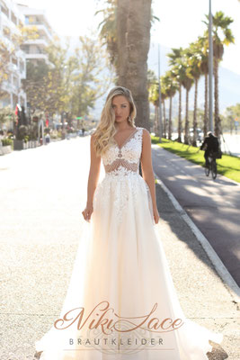 Niki Lace Brautkleider Hamburg - preiswerte individuelle Brautmode