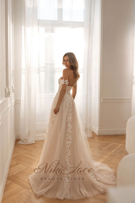Leichtes Brautkleid von Niki Lace für einen modernen Look