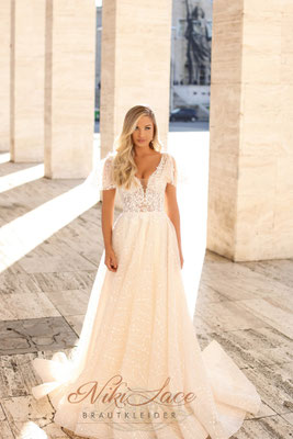 Niki Lace Brautkleider Hamburg - Abnehmbare Ärmel