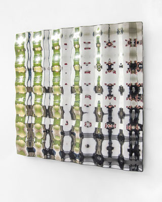Otto_Scherer_Platinwellenbild, Keramik_platiniert, 60 x 60 x 4cm_2013, Auflage 5