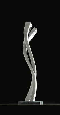 Frank Teufel, 24024, 2024, Griechischer Marmor, Höhe 63 cm Galerie Leander Rubrecht, Wiesbaden