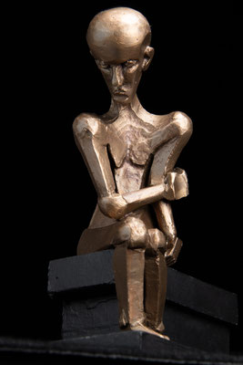 Grübler, 2019, Bronze, 24 x 11 x 8 cm, Auflage 5 + 1, Ansicht 3