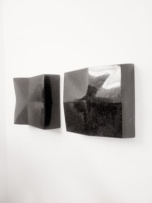 Thomas Reifferscheid - Metamorphosen I-II 7x18x18cm Gabbroid 2004