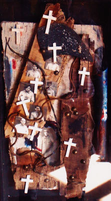 Croix de bois, 2013 - assemblage et collage photo