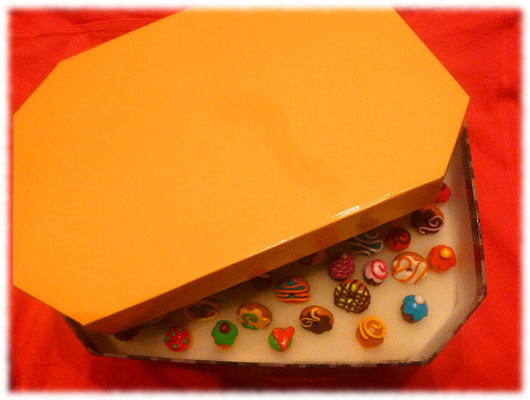 Esta es la caja de Yaiza, preparada como regalo para la boda de una prima suya. 