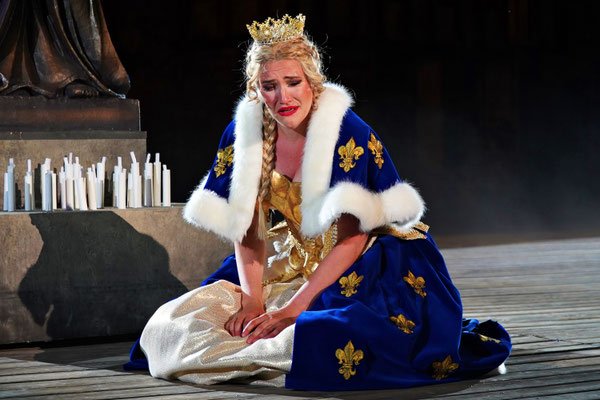 Königin Anna ("Die Drei Musketiere", Staatstheater Augsburg), 2023, @Leif-Erik Heine