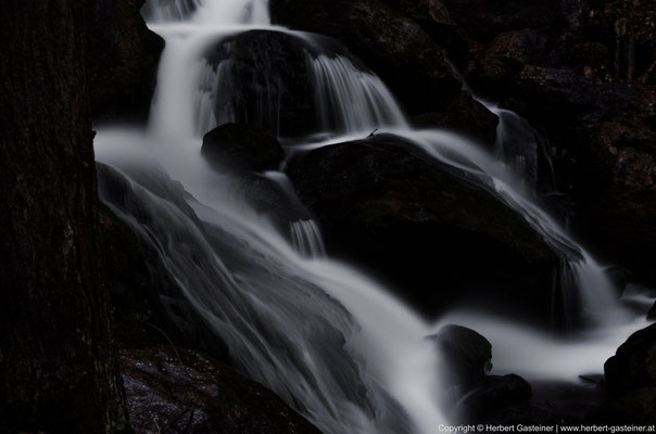 Wasserfall (schwarz-weiß) | Foto: Herbert Gasteiner