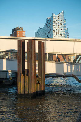 Überseebrücke mit Elbphilharmonie, Foto, Enno Franzius