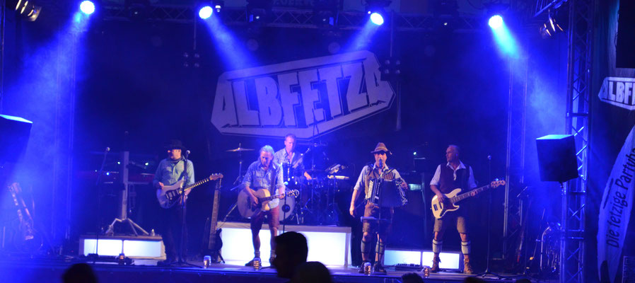 www.albfetza.de Albfetza Europas beste Oktoberfest und Partyband 