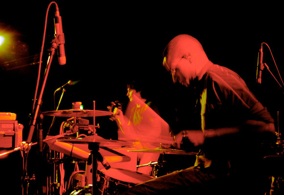 live at Scheune, Dresden 2005 (photo: Peter Seyfarth)