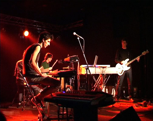 live at Scheune, Dresden 2005 (photo: M. Scheja)