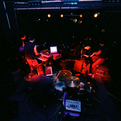 live at Scheune, Dresden 2005 (photo: Peter Seyfarth)