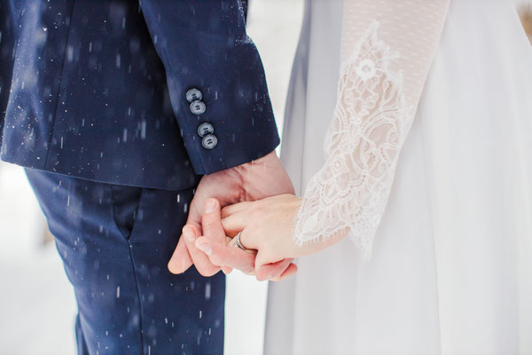 robe de mariée d'hiver romantique chic, plumetis et dentelle