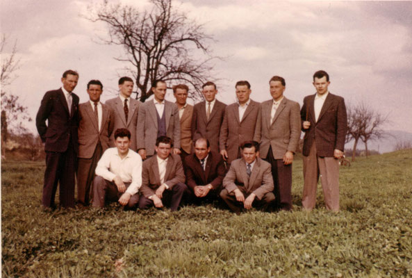 Mannschaftsausflug 1957, man beachte den Dresscode