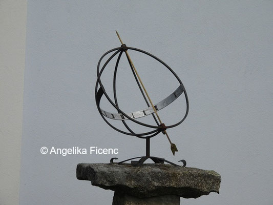 Sonnenuhr © Mag. Angelika Ficenc