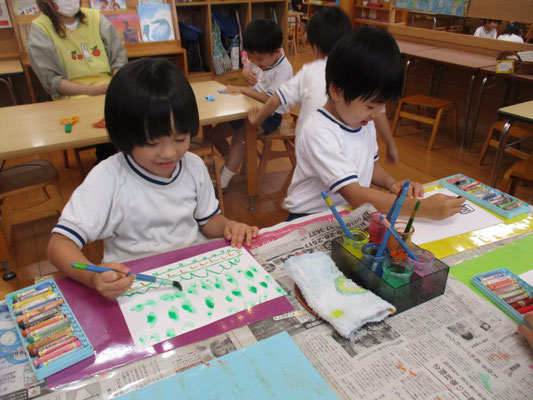絵の具遊び
