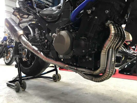 【特注】RZ マフラー 集合管 ワンオフオリジナルマフラー ZX-4R ZX-4RR ZX-25R 2023-2024y専用 スリップオンマフラー