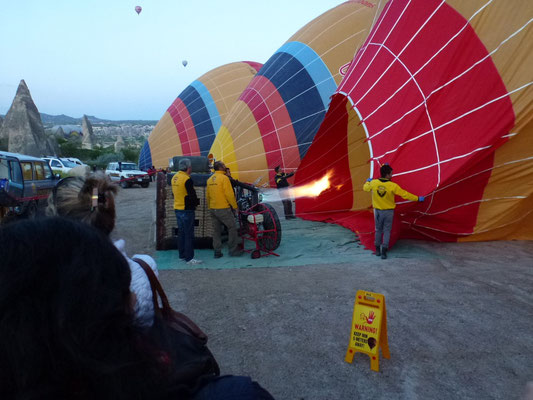 Préparatıon de la mongolfiere