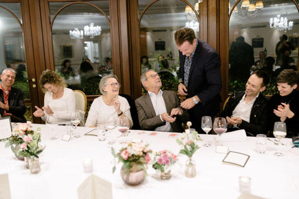 Die region um Garmisch Partenkirchen bietet nicht nur beeindruckende Natur, sondern auch perfekte Hotels und event-Locations. Durch meine nähe kann ich kurzfristig Termine annehmen und Ihnen sogar bei der Wahl des passenden Raums helfen.