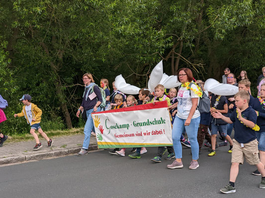 Gosekamp Grundschule bei den Vier-Abend -Märschen 2022