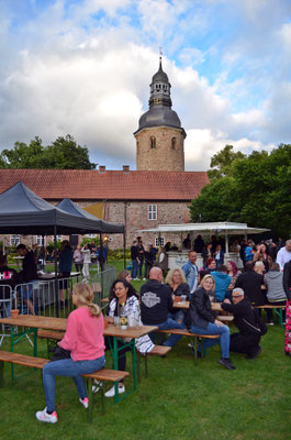 Stadpark Konzert im Schatten der Klosterkirche Zeven