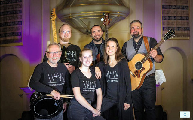 Oelkershusen, beim Selsinger Pastor gibts auch ein Konzert: Stiftungssommer St. Lamberti-Kirche Konzert mit Water + Wine Band BRV