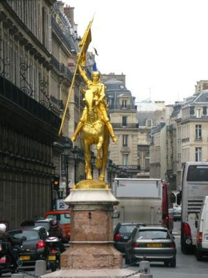 ｼﾞｬﾝﾇ・ﾀﾞﾙｸ in Paris