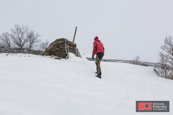 Traditionelle Hütten vor Abiskojaure