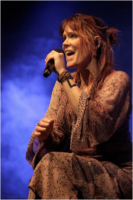 BETH HART