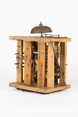 Surrer-Schlagwerk in klassischer Bauform, Schwarzwald um 1900, Rückseite