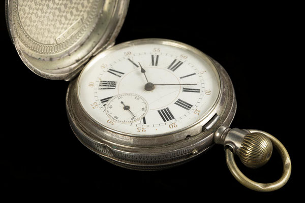 Silberne Taschenuhr von Oswald Mauer in Eisenbach, entstanden um 1900