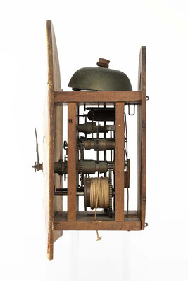 Schwarzwälder Uhrwerk von Josef Eschle, Seitenansicht von links