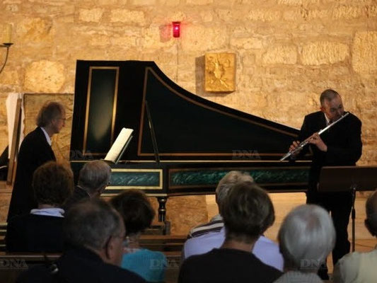 Mit Heinrich Walther in der Kirche St-Jacques-le-majeur in Feldbach, 2013. (Foto: Journal DNA)